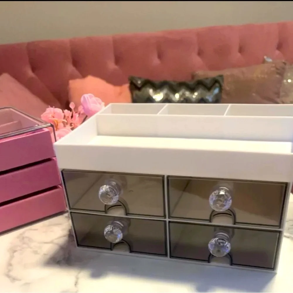 Cosmetic Box Great Vanity ⭐️Brand New Still In Box ⭐️